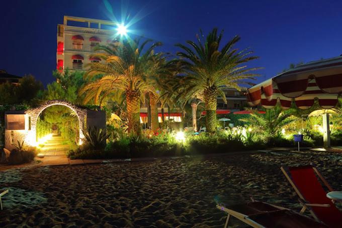 Hotel Silvi Silvi Marina Exterior photo